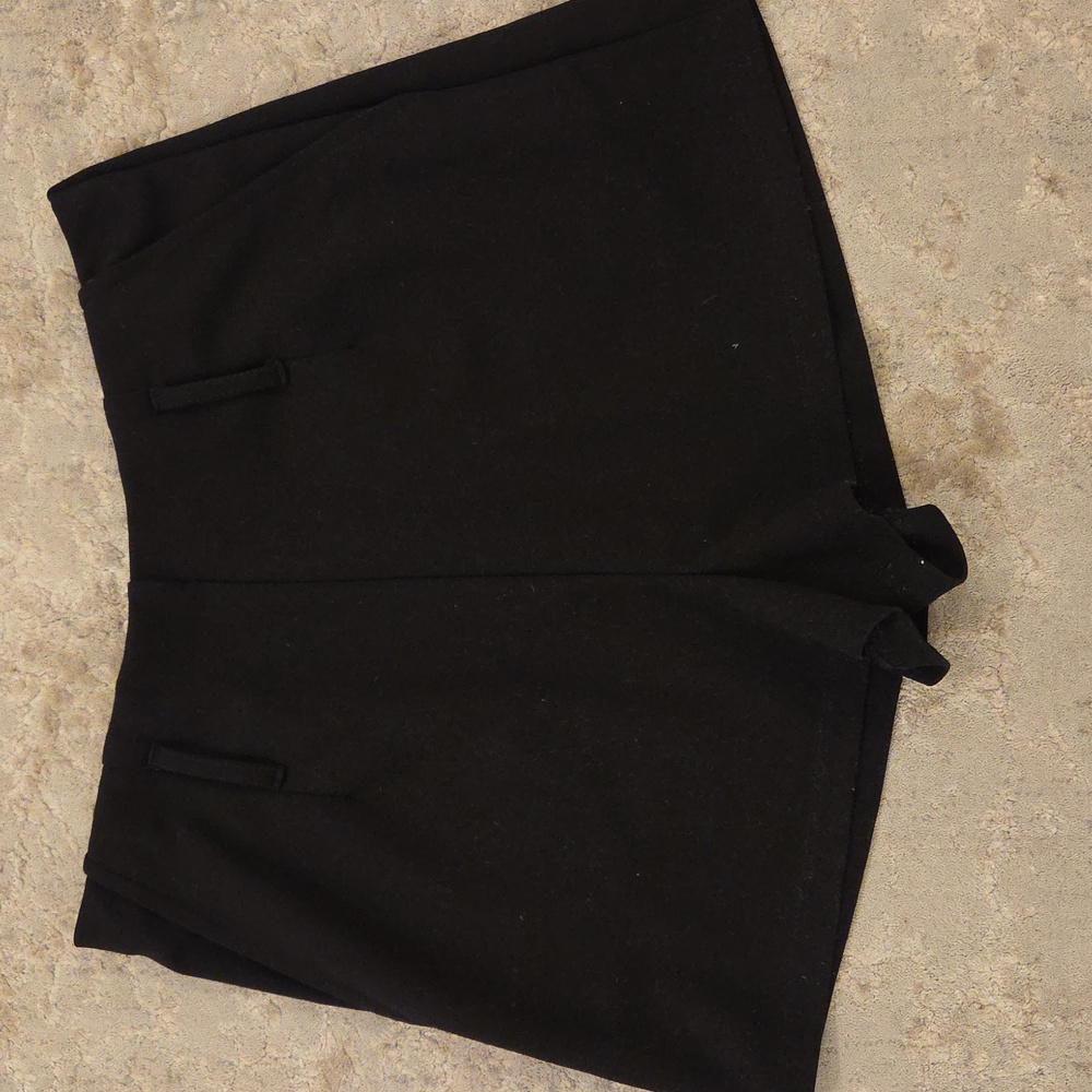 WOMEN'S HAUTE MONDE BLACK DRESS SHORTS SIZE SMALL $60